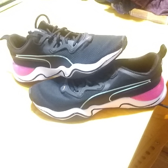 Puma hybrid shoes size 7 for women - Picture 1 of 3